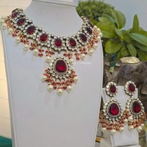 Royal-Rose-necklace