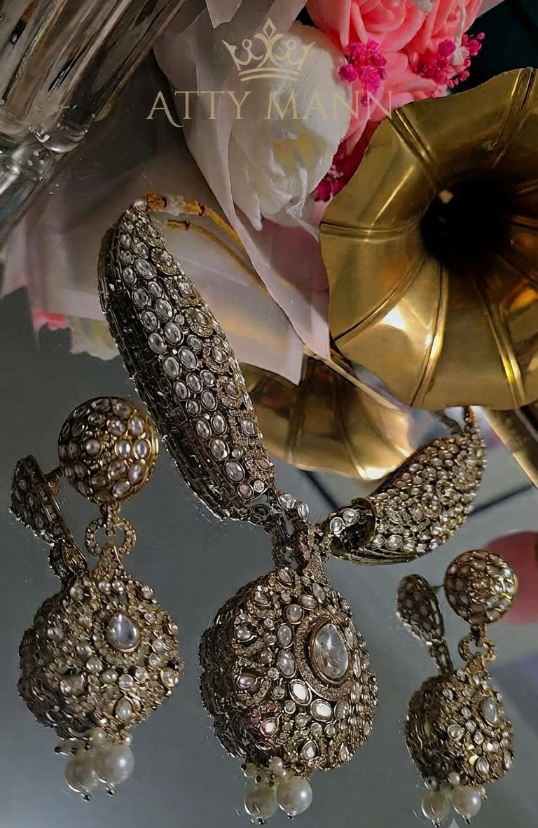 White Kundan Necklace
